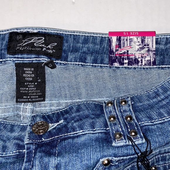 Platinum Plush Size 15 Riveted Capri Jeans Waist 33” - Picture 5 of 7